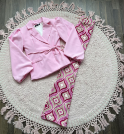 Flared roze