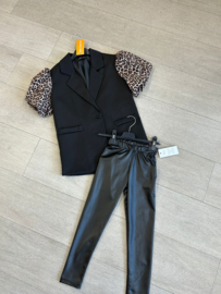 Lange blazer pantermouwtje