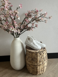 Hoge sneaker offwhite met hartje