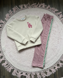 Broek met hartjes licht roze