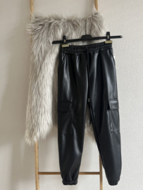 Leatherlook broek