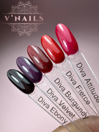 Diva Gellak Burgundy 15 ml - Can You Resist Collection