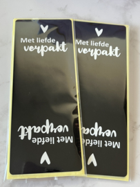 Sluitsticker met liefde verpakt zwart-wit