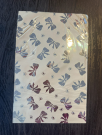 Cadeauzakje beige zilvere strik