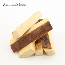 Net aanmaakhoutjes