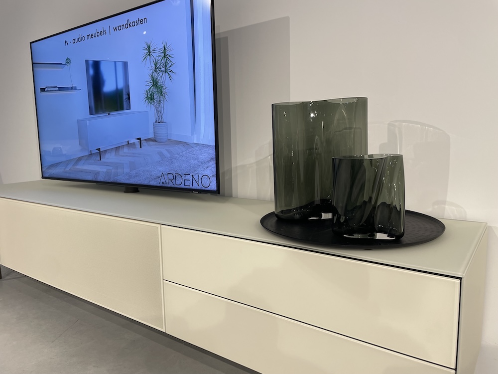 Mika 240 40.120.80 | kleur oyster | frame onderstel en tv beugel in kleur emperador