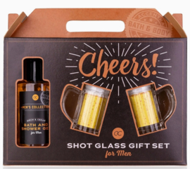 Cadeauset voor heren met borrelglaasjes in de vorm van een biermok