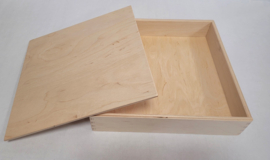 Houten speelbak met deksel (25x25x5 cm)