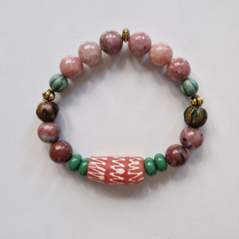 Armband natuursteen met krobo kraal bruin