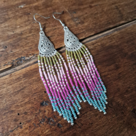 Fringe oorbellen olijf,roze, fuchsia en turquoise