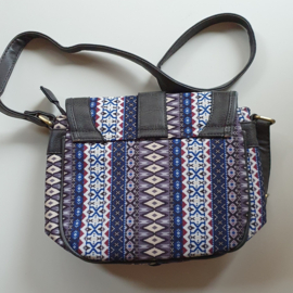 Prachtige boho tas met grijs leer en grijs-blauwe print