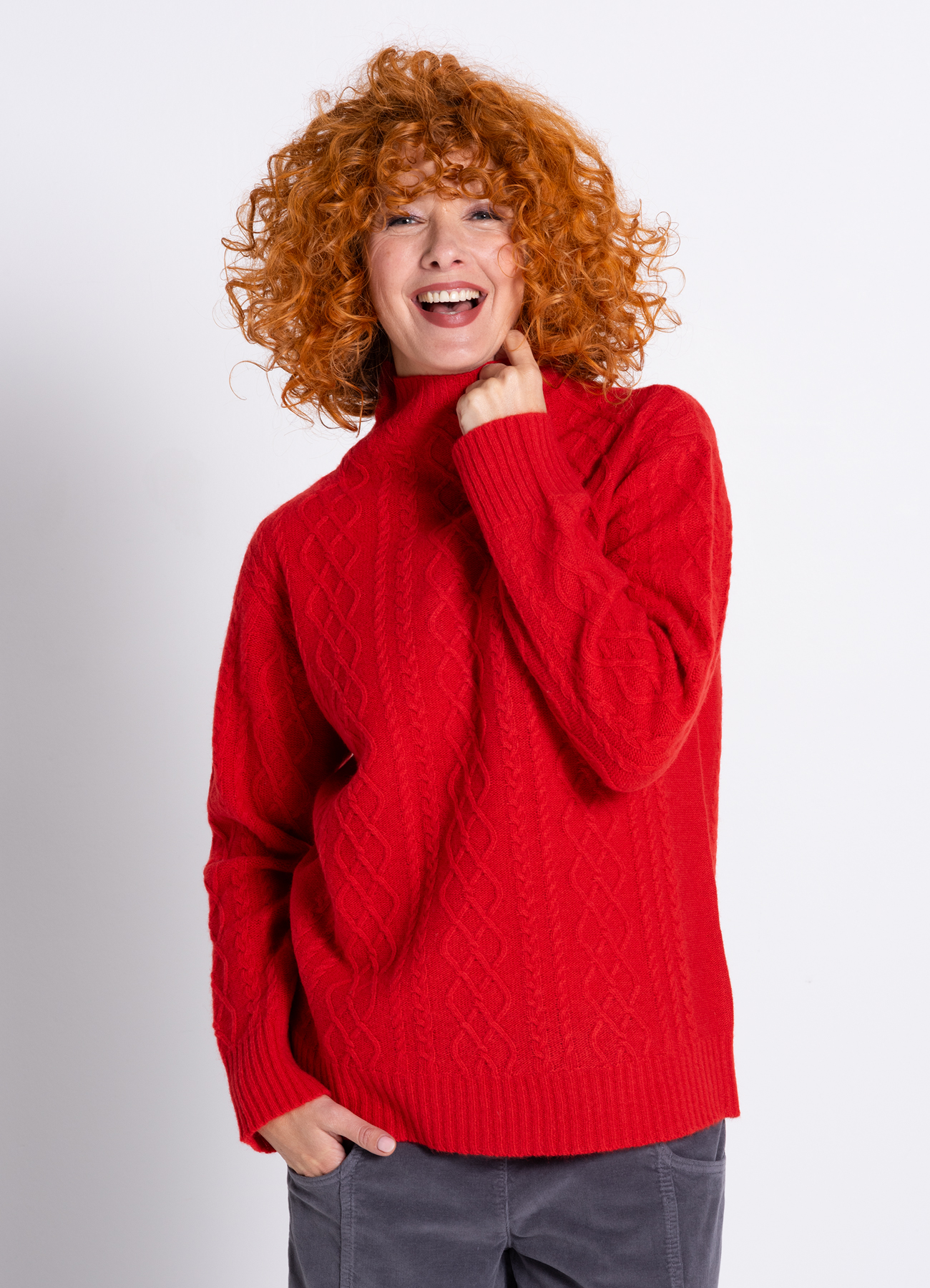 Heidekoningin pullover in kabelpatroon, tomaat