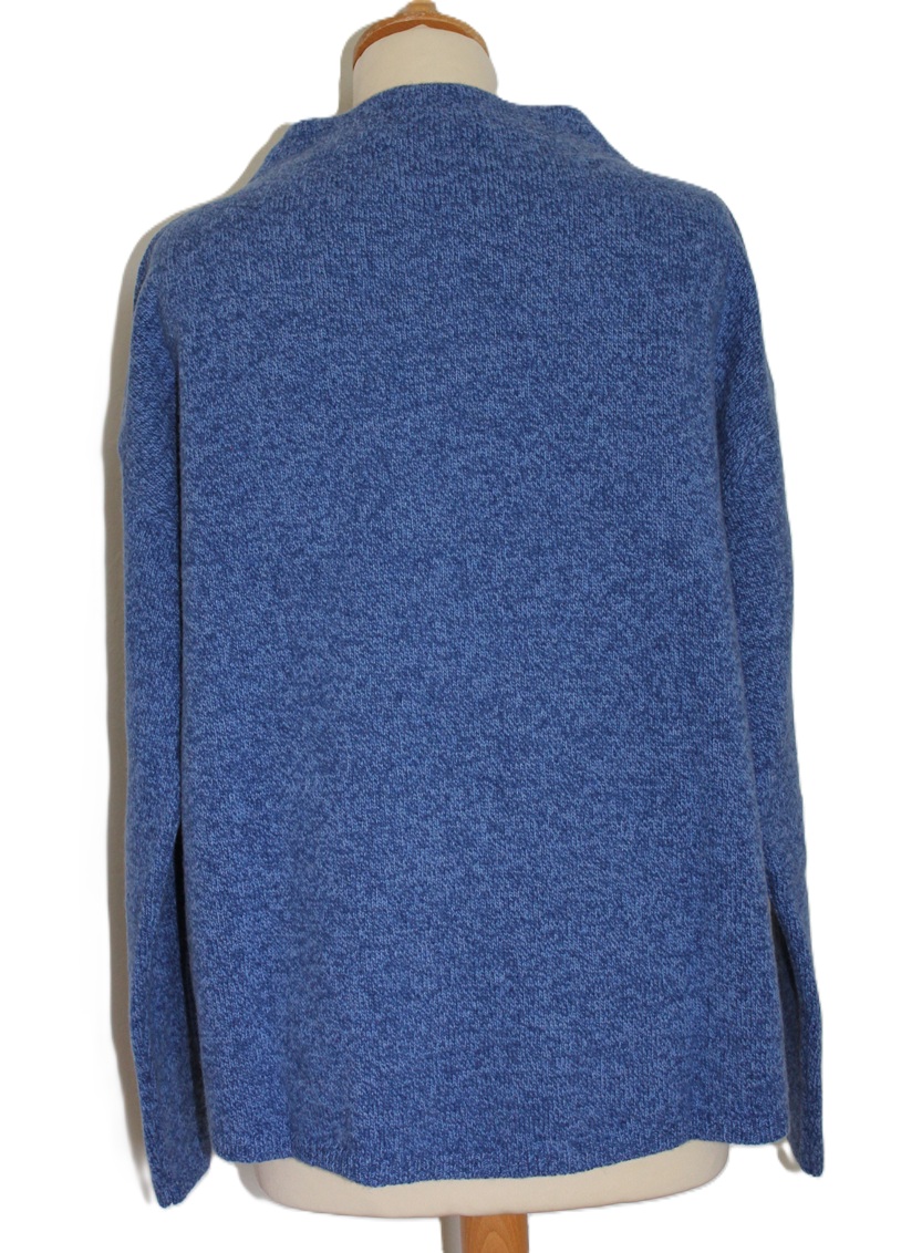 Heidekönigin trui met opstaande kraag, jeans
