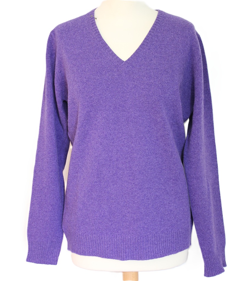 William Lockie trui lamwol V-hals Lucinda, heliotrop