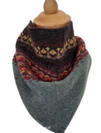 Eribé Knitwear Neckerchief, Braemer Oakley