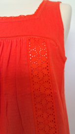Weirdfish Vest vierkante hals Chelle, katoenen jersey Tango Red