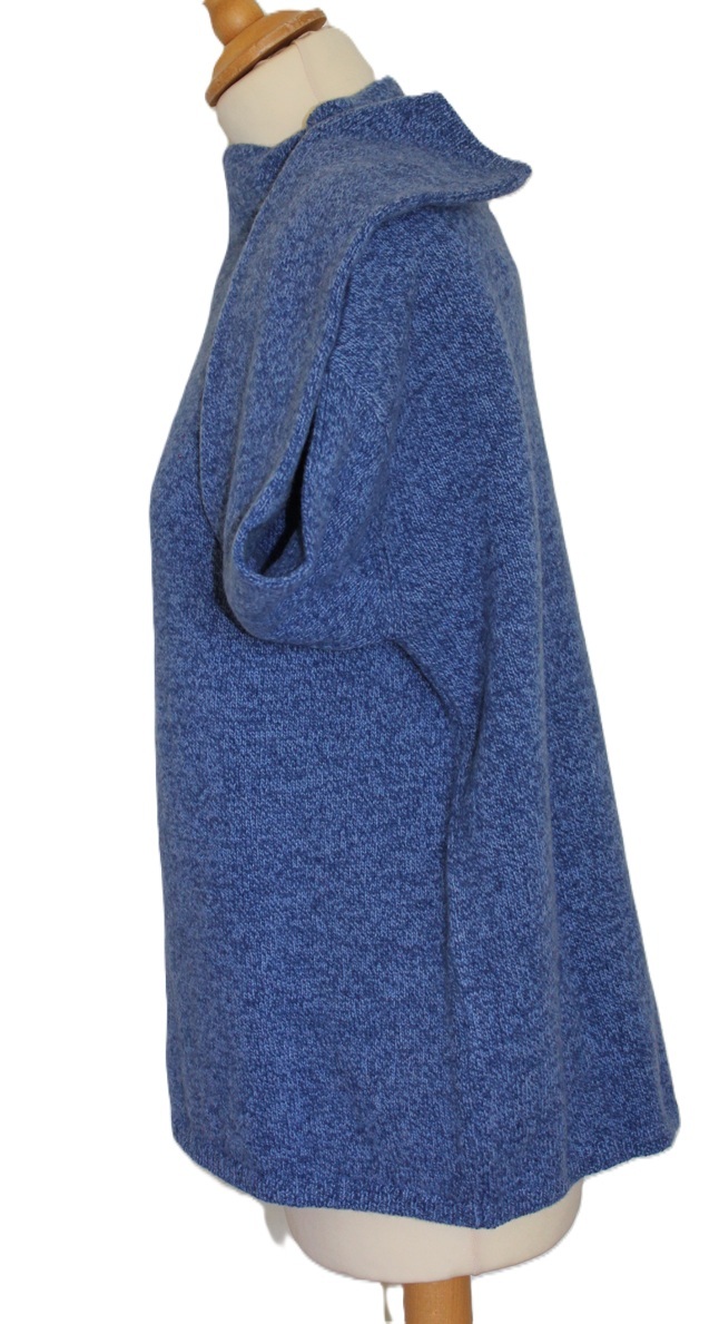 Heidekönigin trui met opstaande kraag, jeans