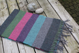 Sjaal geweven van 100% wol, streep, groen-paars-grijs