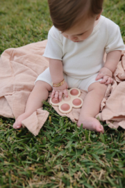 Mushie Press toy flower rose/blush/shifting sand.