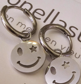 Little Smiley oorbellen zilver