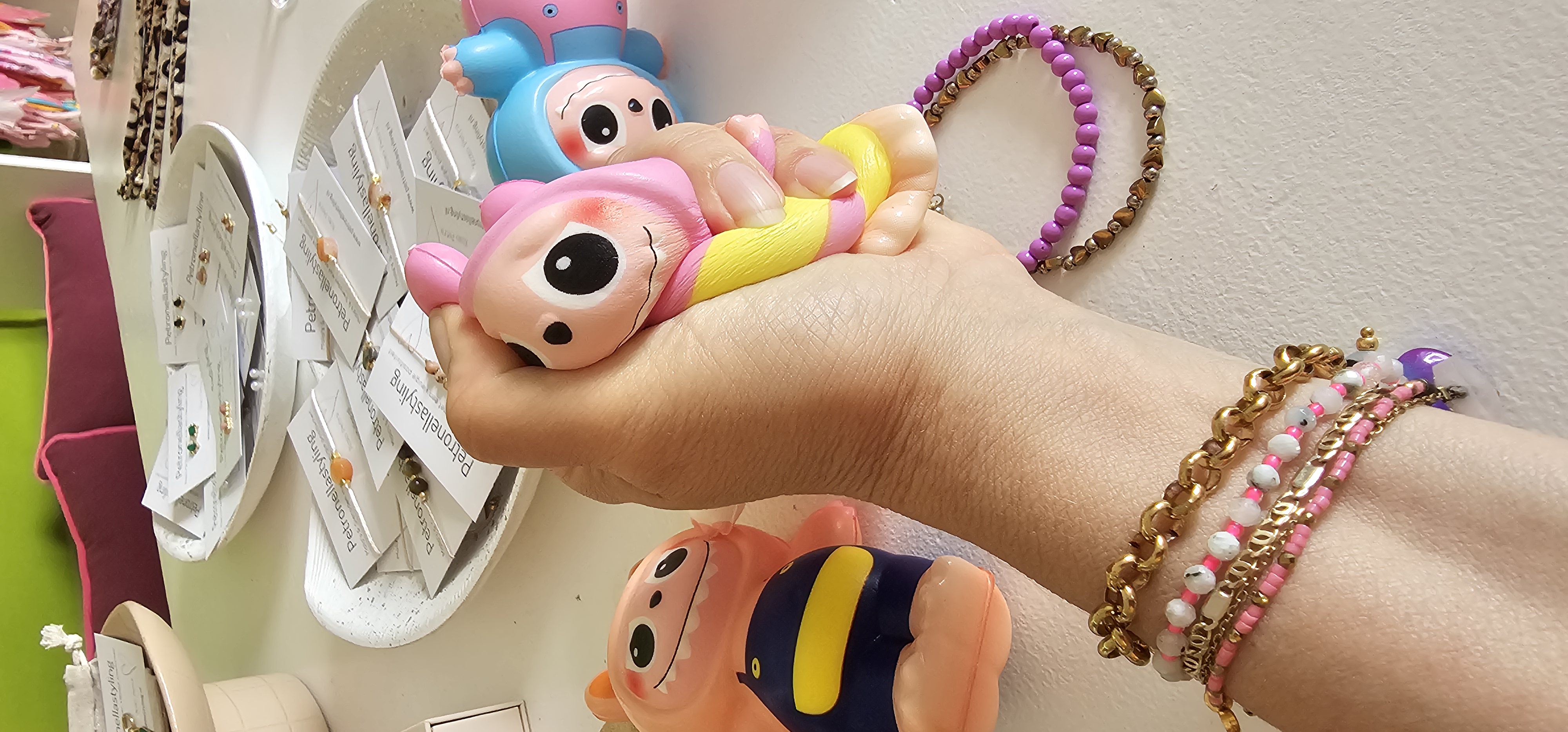 Labubu look alike (Lafufu) squishy met je naam