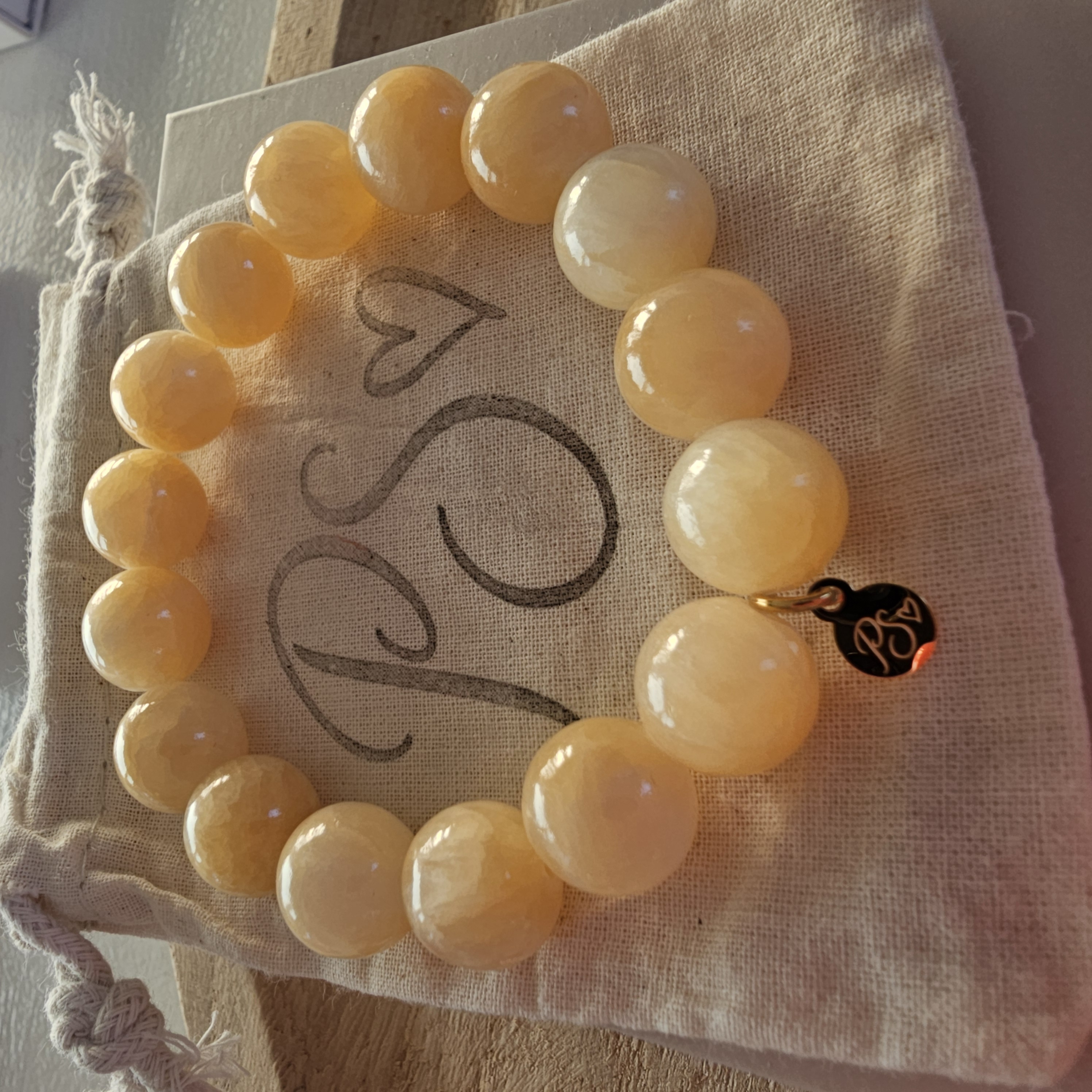Calciet 12 mm bollen armband