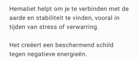Hematiet armbandje Love