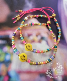 Smiley moeder/dochter set 2 armbandjes