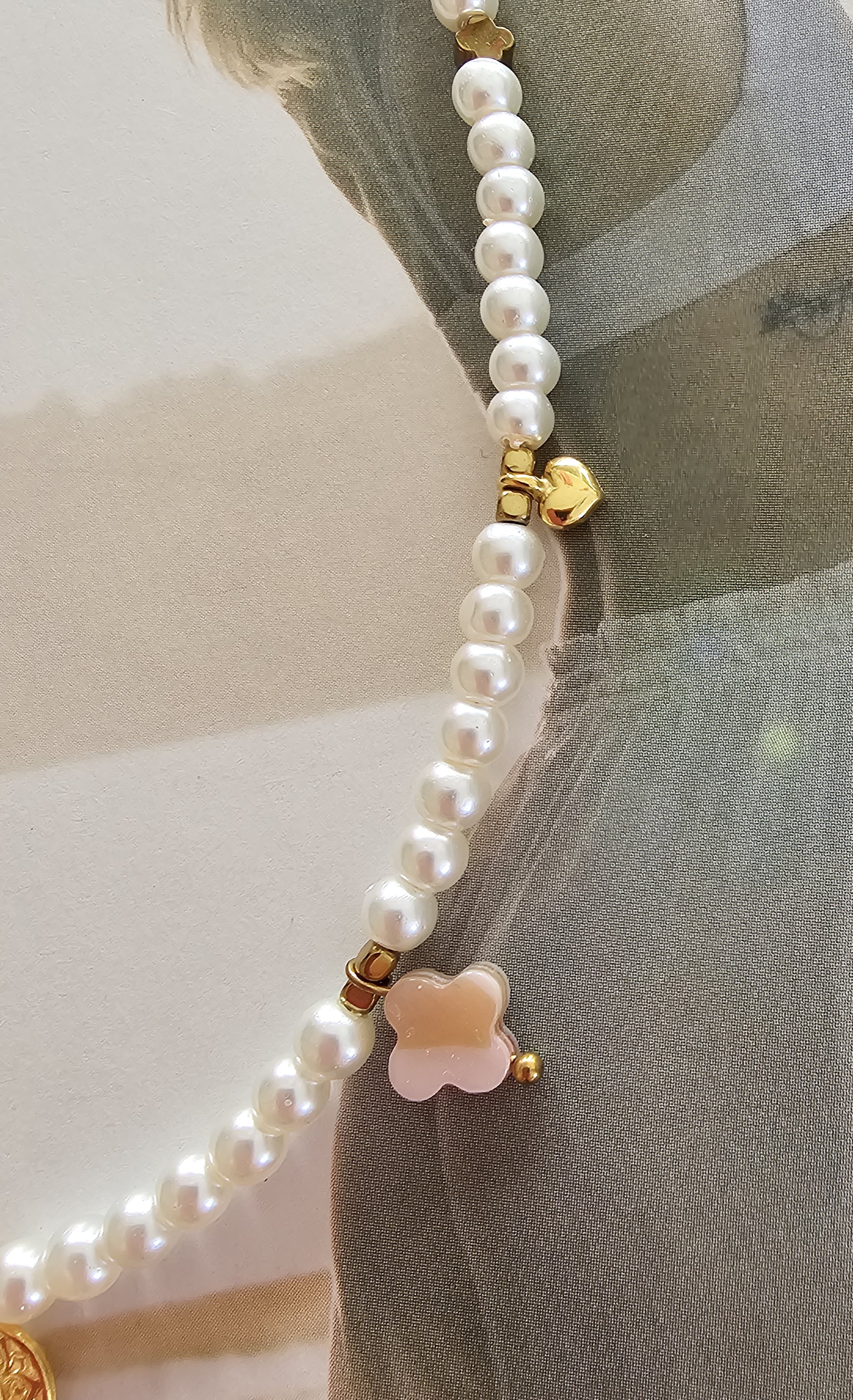 Parellook ketting met bedels