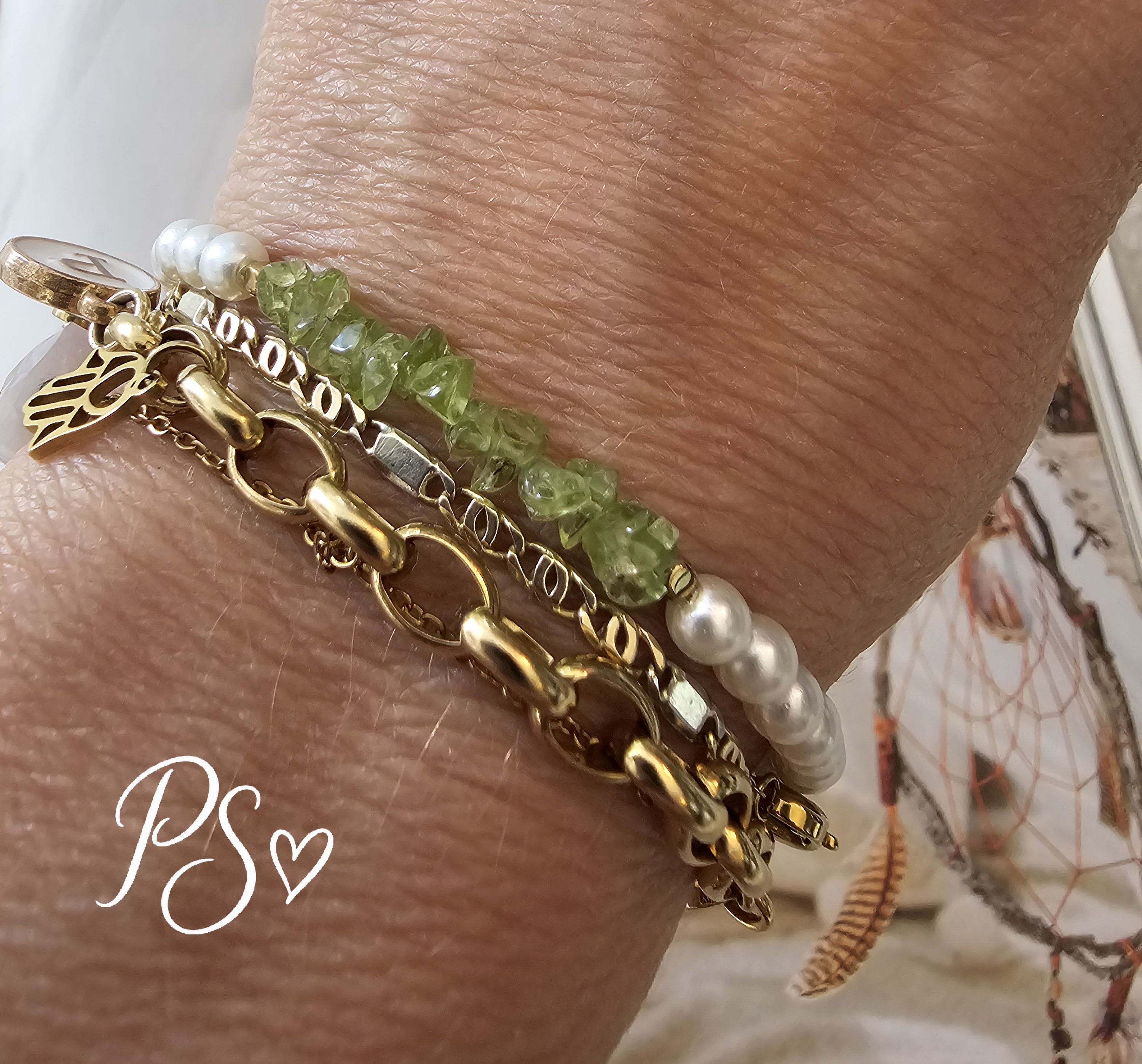 Peridot  en parellook armbandje
