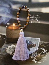 Mini PocketMala Tijgeroog en  drie Blessingkralen