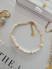 Armbandje Zoetwaterparels 4mm
