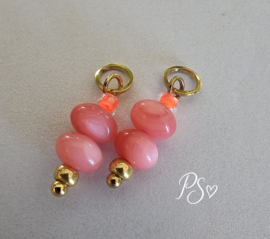 Coral Jade met neon oranje