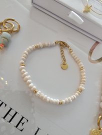 Armbandje Zoetwaterparels 4mm
