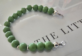 Connectie stuk groene glaskralen (zilver)