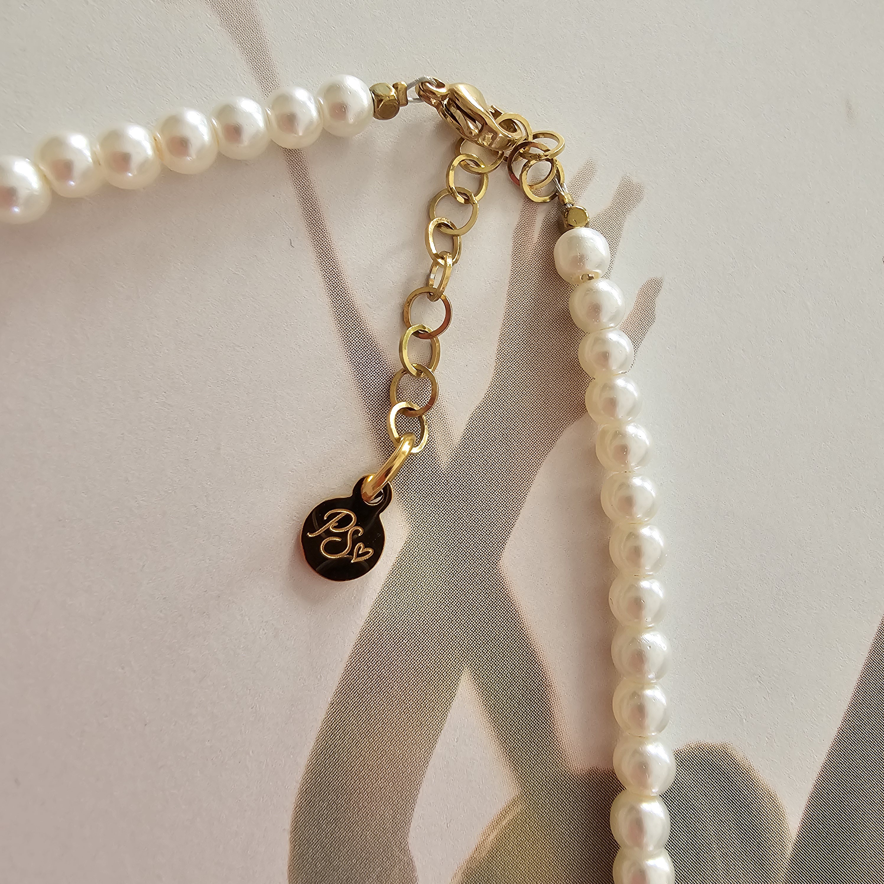 Parellook ketting met bedels