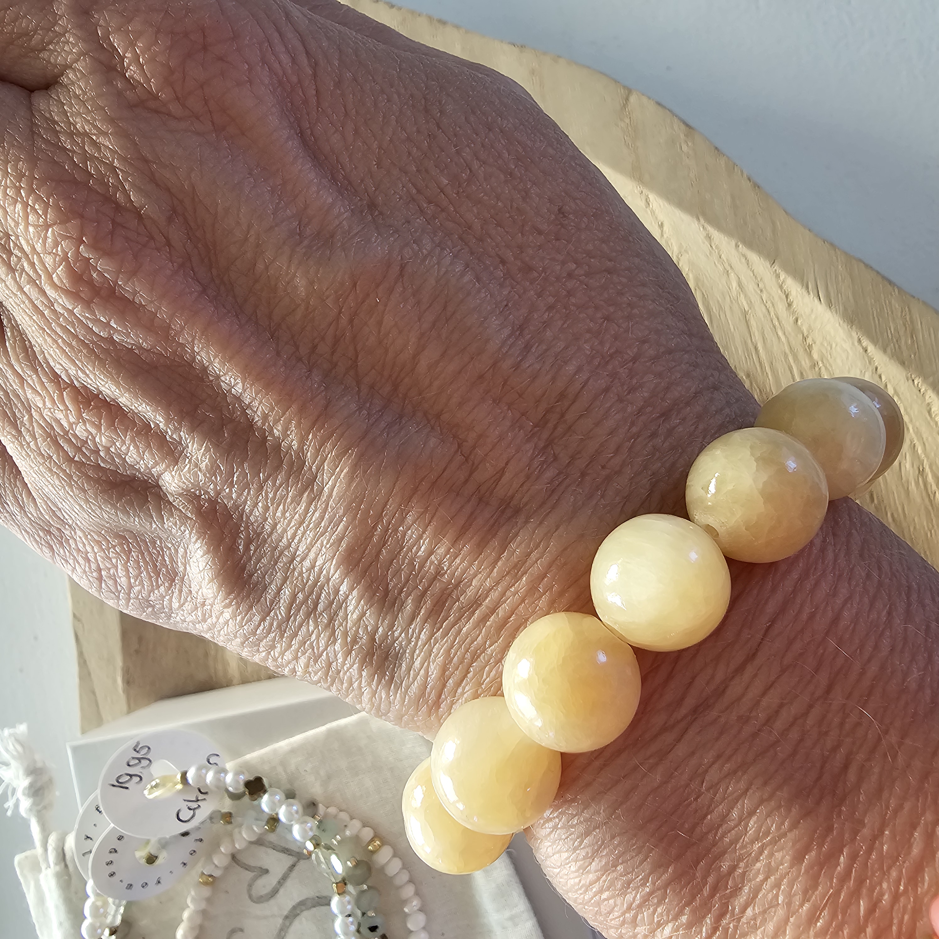 Calciet 12 mm bollen armband