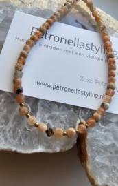 Zonnesteen en Hematiet ketting