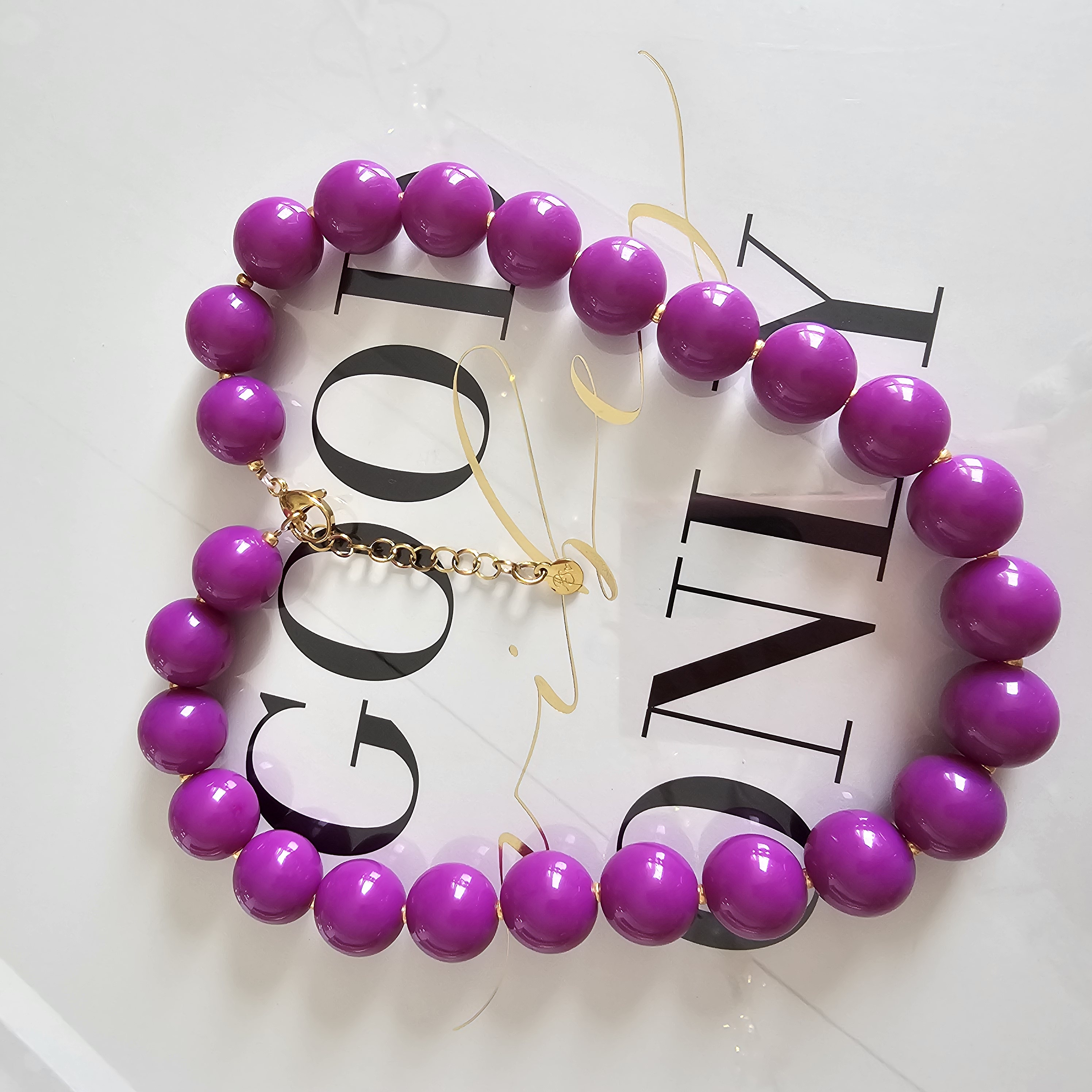 Kauwgombal ketting magenta Paars