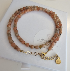 Zonnesteen en Hematiet ketting