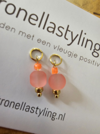 Flamingo oranje bedeltjes