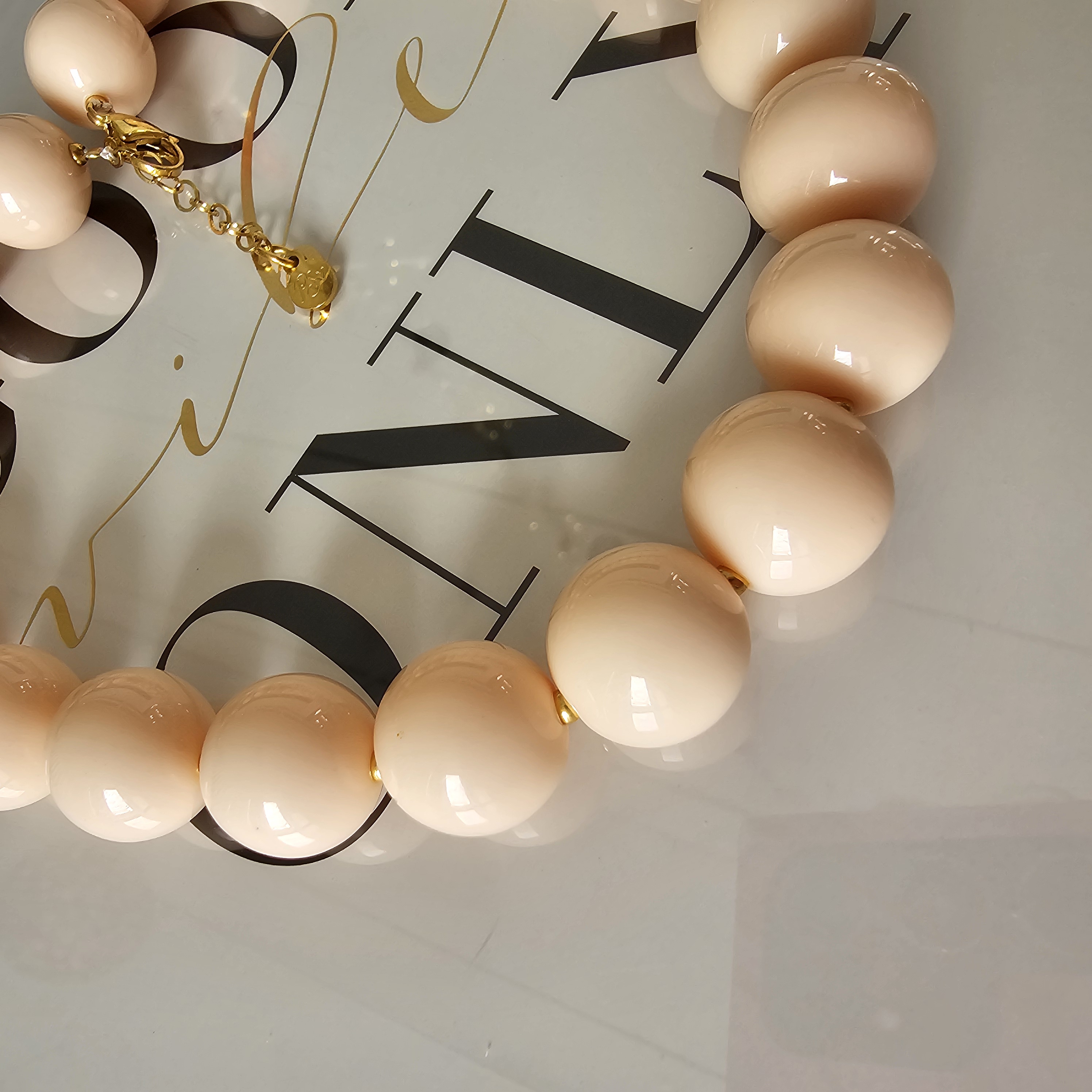Kauwgombal ketting boter Geel