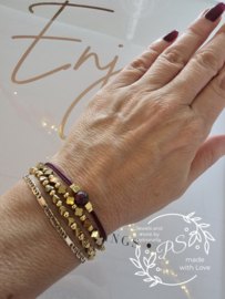 Hematiet armbandje Love