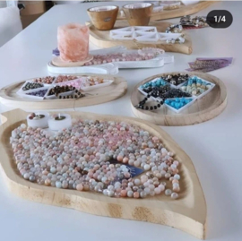 Edelstenen armbandjes maken (Tienerfeestje)