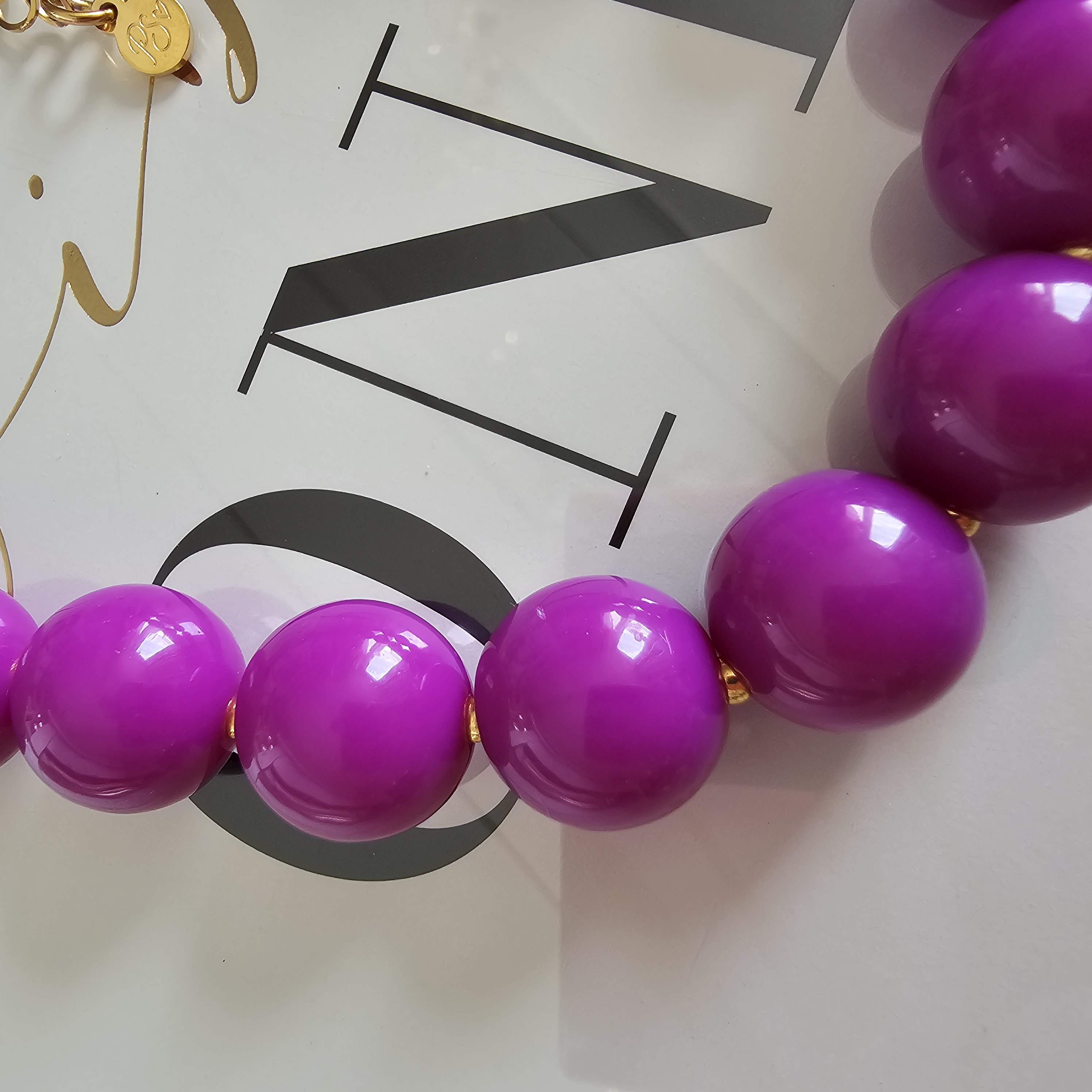 Kauwgombal ketting magenta Paars