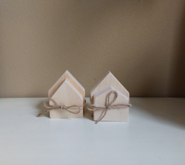 Set van 2 houten huisjes