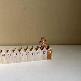 Adventskalender,  houten huisjes met gingerbread men