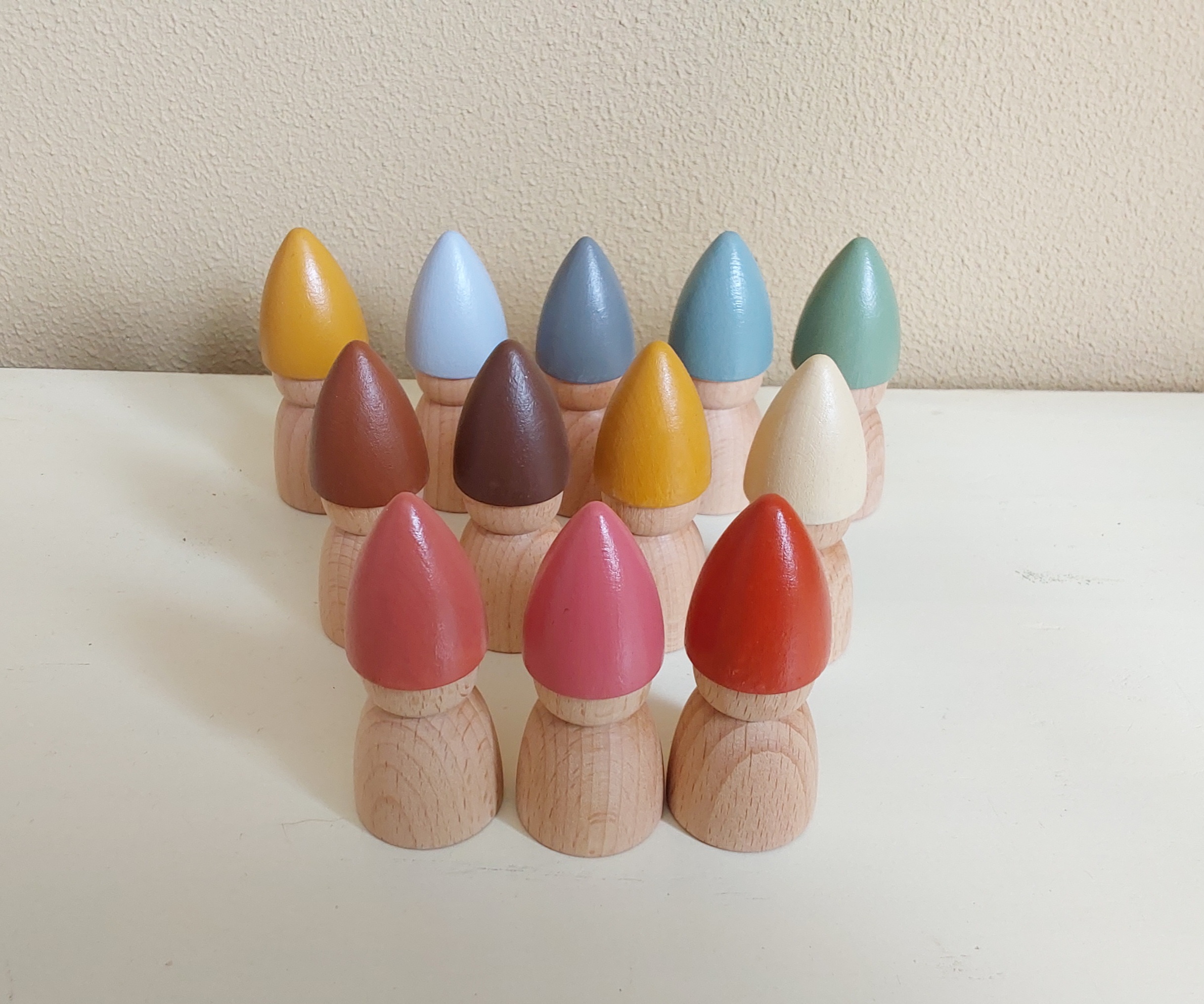 Set van 12 kabouter pegdolls