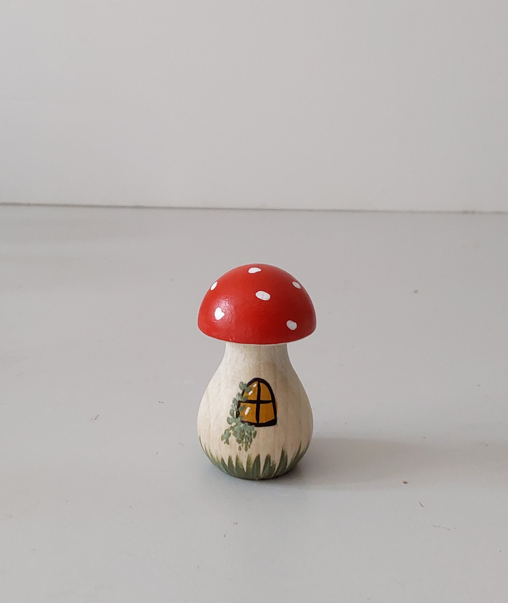Paddenstoel met raampje, 5,2 cm hoog