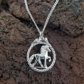 Freyja silver: pendant Icelandic horse